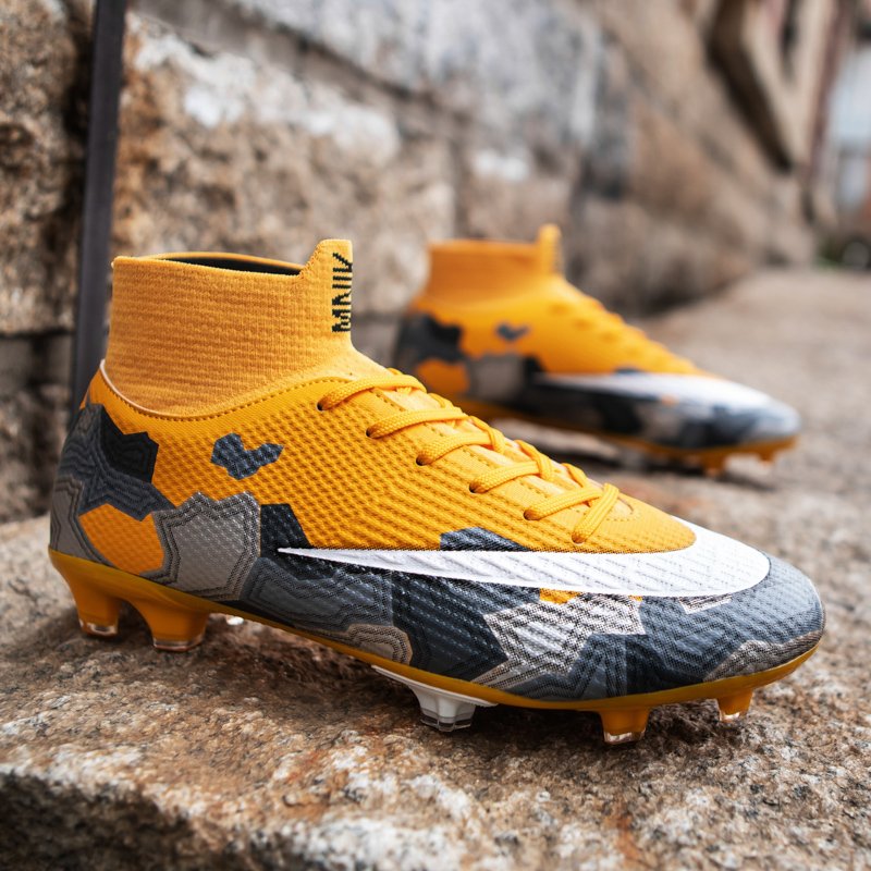 Wholesale custom shoes new breathable football soccer shoes High top football shoes outdoor sports neutral 35-45