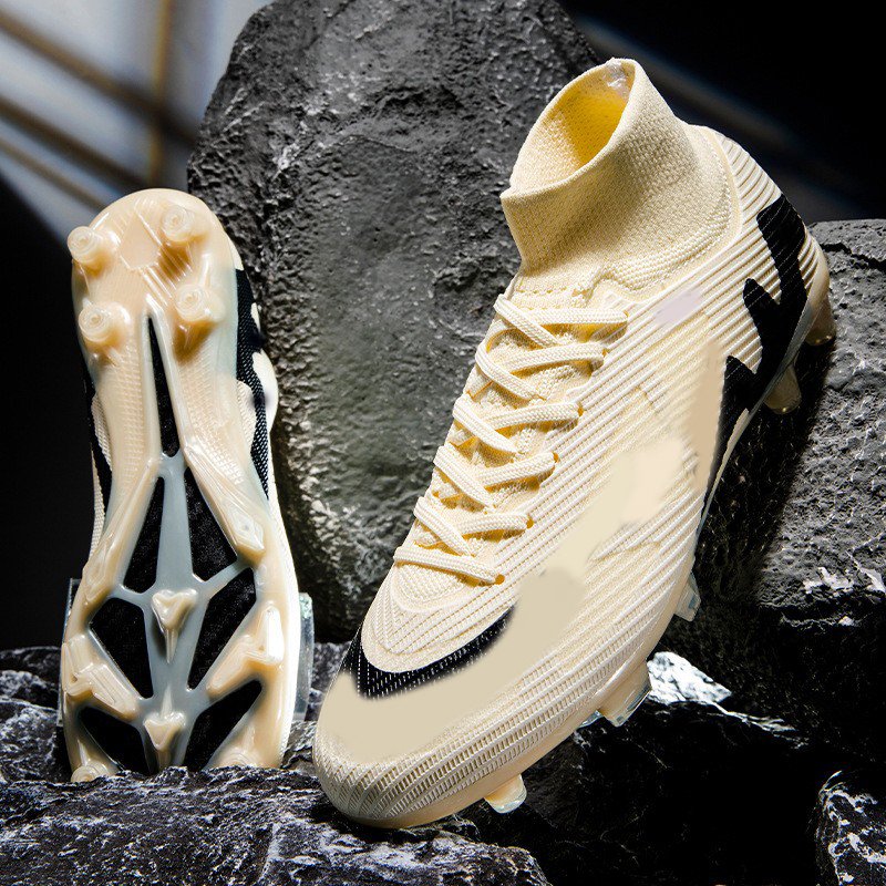 Hot sell Fashionable Comfortable Soccer Cleats Womens Football Cleats Outdoor Indoor Football Boots Adult Youth Soccer Shoes