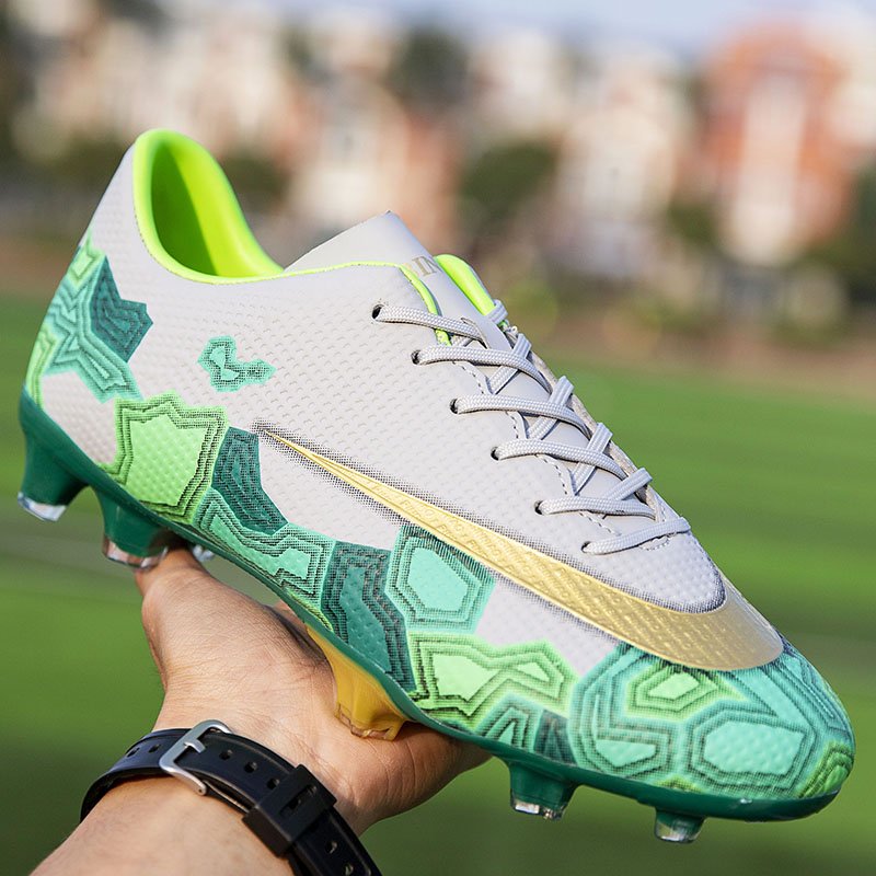 Custom high top soccer shoes training football goods original used sport sneakers football soccer shoes men