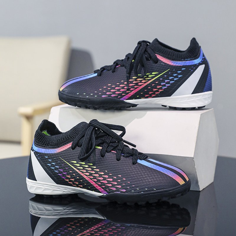 Wholesale Mid Cut Boots Football Shoes Sport Shoes Football Men OEM Knit High Quality Kids Teenager Soccer Shoes