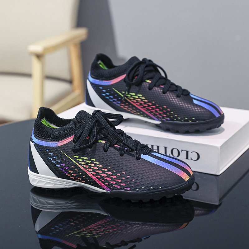 Wholesale Mid Cut Boots Football Shoes Sport Shoes Football Men OEM Knit High Quality Kids Teenager Soccer Shoes