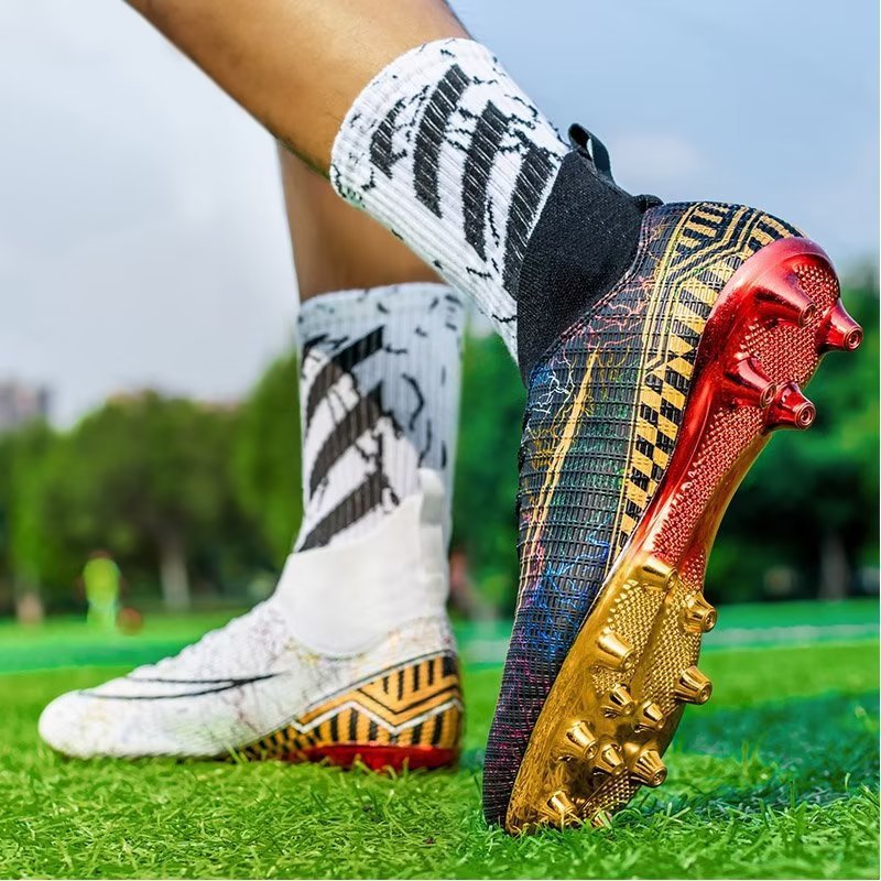 Men High Top Soccer Boots Spikes Electroplate Outsole AG Football Cleats Outdoor Training Football Soccer Shoes