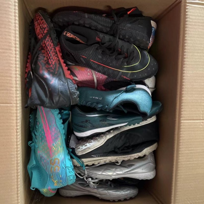 S24 S25 Wholesale used brand soccer football shoe boots high quality second hand sports shoes