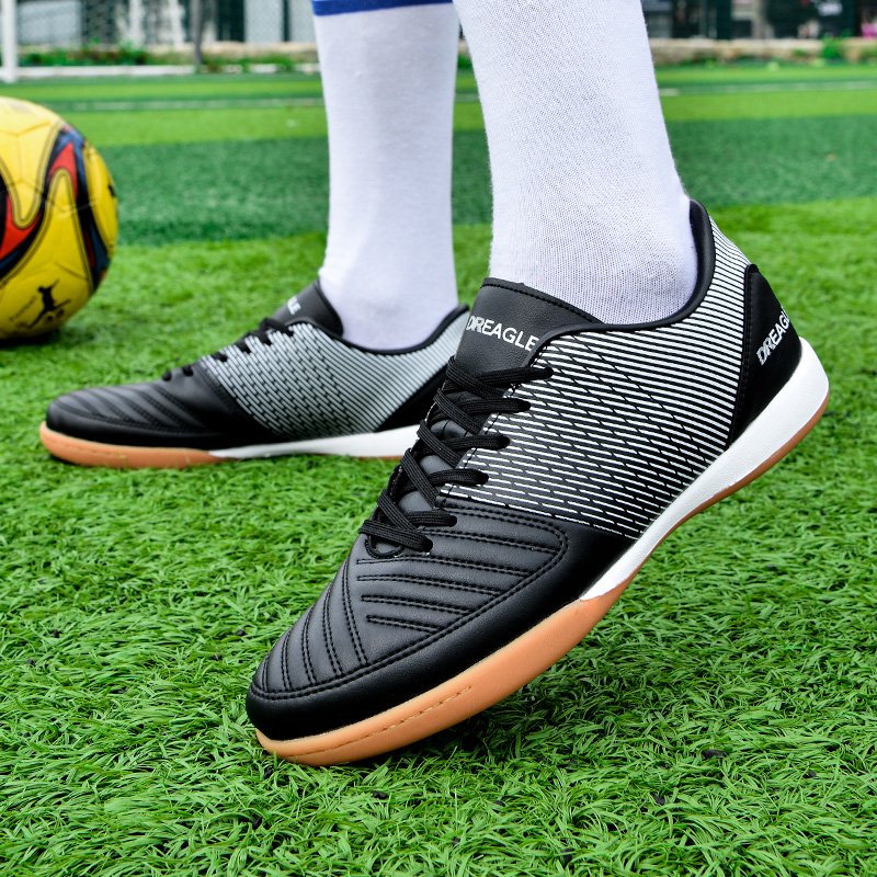 2024 factory Wholesale Training football boots Outdoor Football Shoes Chuteiras Sepatu Bola Indoor Soccer Shoes For Men