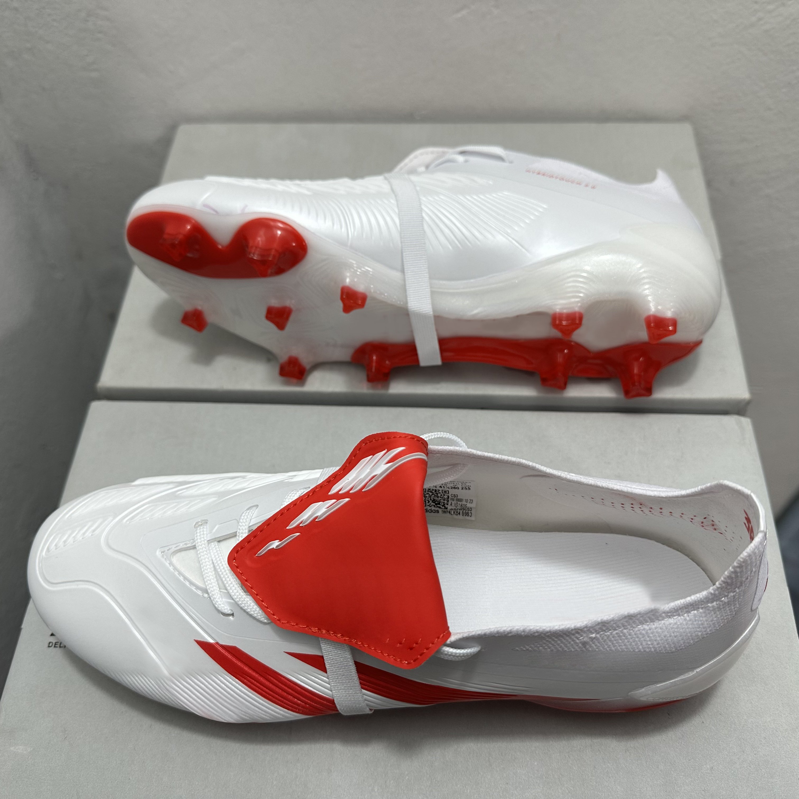 Professional training sports men's football boots, wear-resistant studs, indoor and outdoor football shoes, football original