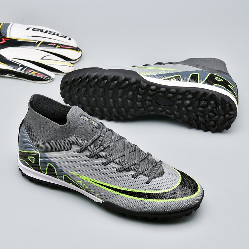 High Quality Sport Boots Football Shoes Soccer Boots For Boys Advanced Customized In stock
