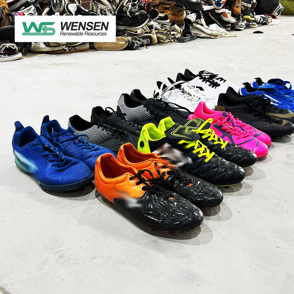 Wholesale Used Football Shoes China Brand Original Second Hand Soccer Cleats Shoes For Men