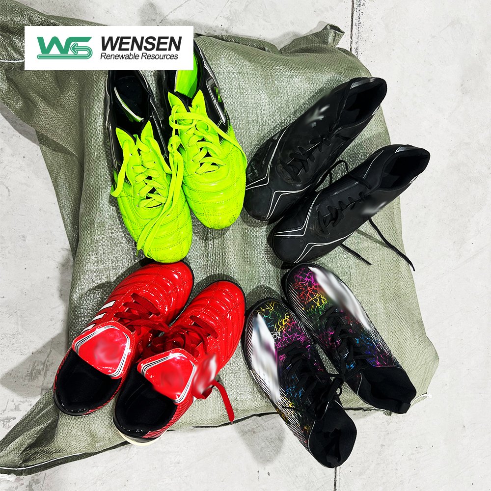 Wholesale Used Football Shoes China Brand Original Second Hand Soccer Cleats Shoes For Men