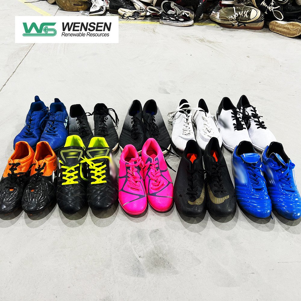Wholesale Used Football Shoes China Brand Original Second Hand Soccer Cleats Shoes For Men