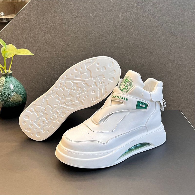 2024 new men's fashion casual sports shoes mesh surface breathable increase sports skateboard shoes lace-up walking shoes