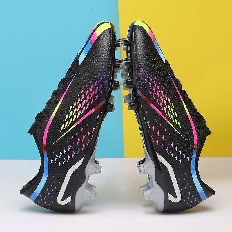 2024 new Low Ankle Football Shoes Outdoor Chaussures De Football Shoes Men Women Soccer Shoes for Kids