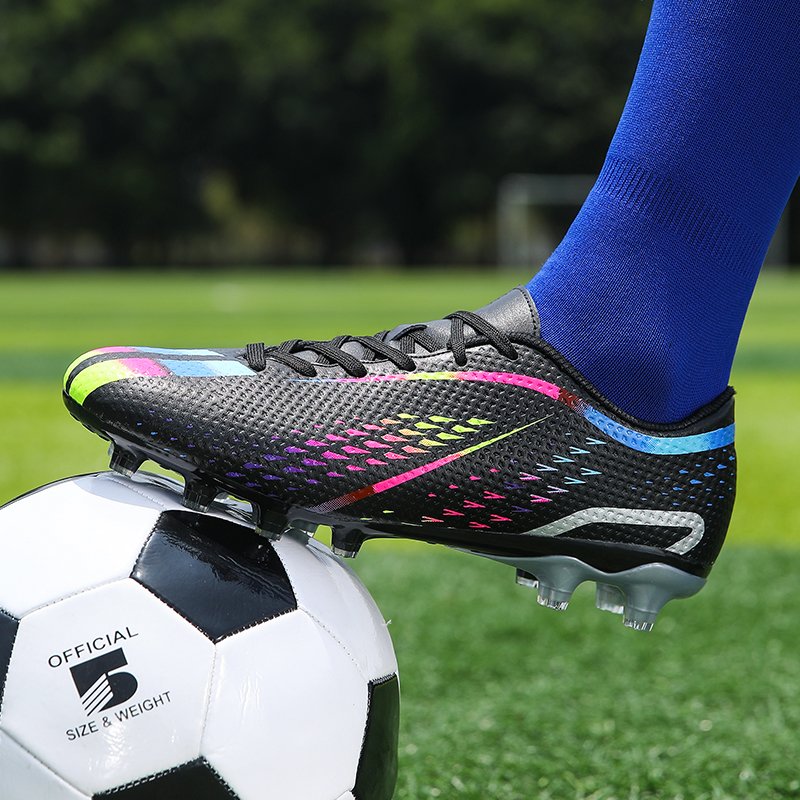 2024 new Low Ankle Football Shoes Outdoor Chaussures De Football Shoes Men Women Soccer Shoes for Kids