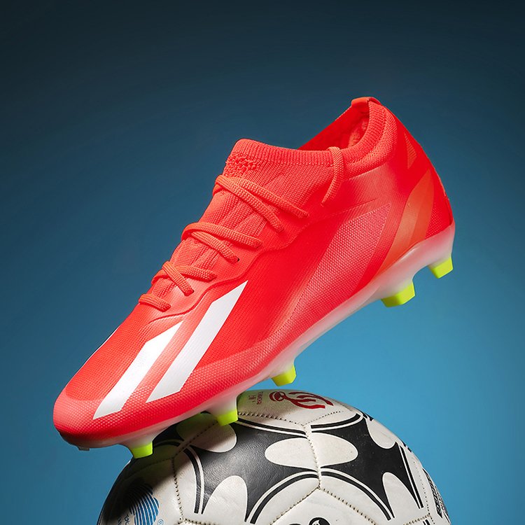 Factory Direct Supplied Inside And Outside Hot Sale Newest Soccer Cleats Football Boots Shoes Men's Football sneaker