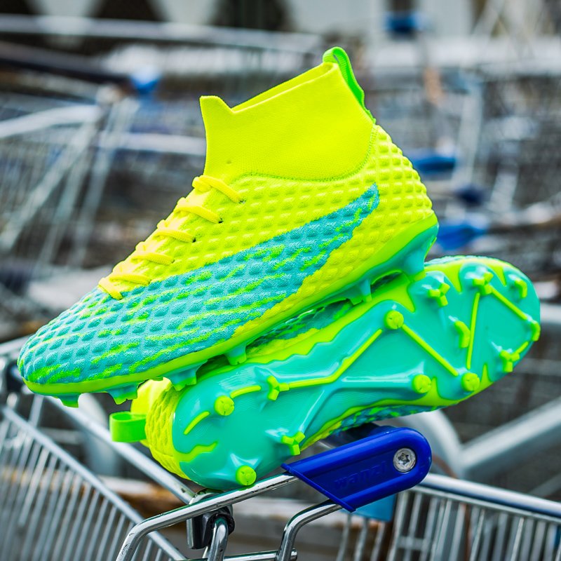 New Football Boots Adult Outdoor Primitive Anti -Skid Sports Football Shoes Youth Training Indoor Student Soccer Boots