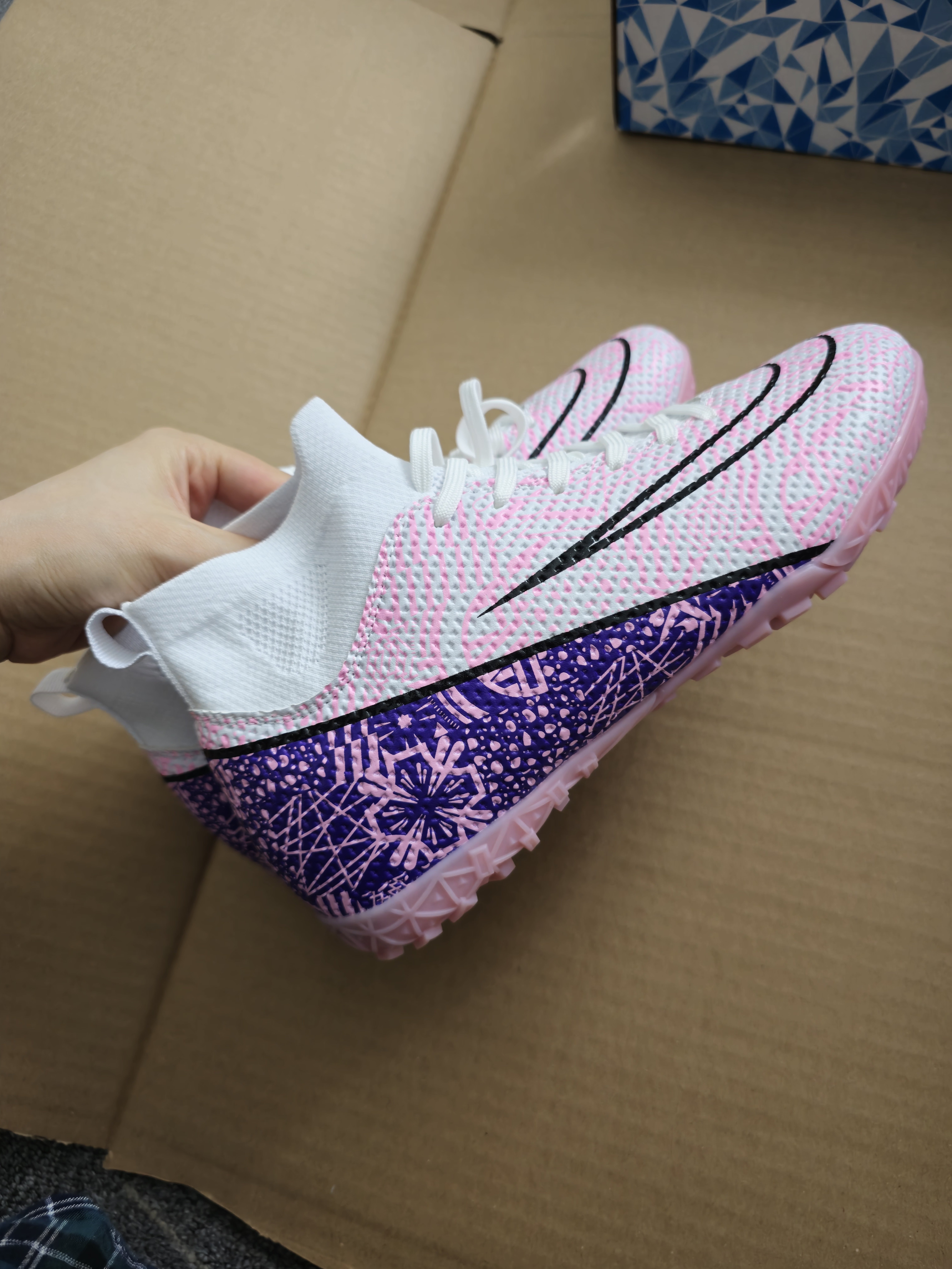 SeeMore Soccer Shoes Cleats High-Top Breathable Athletic Sneaker AG/FG Professional Training Turf Football Boots