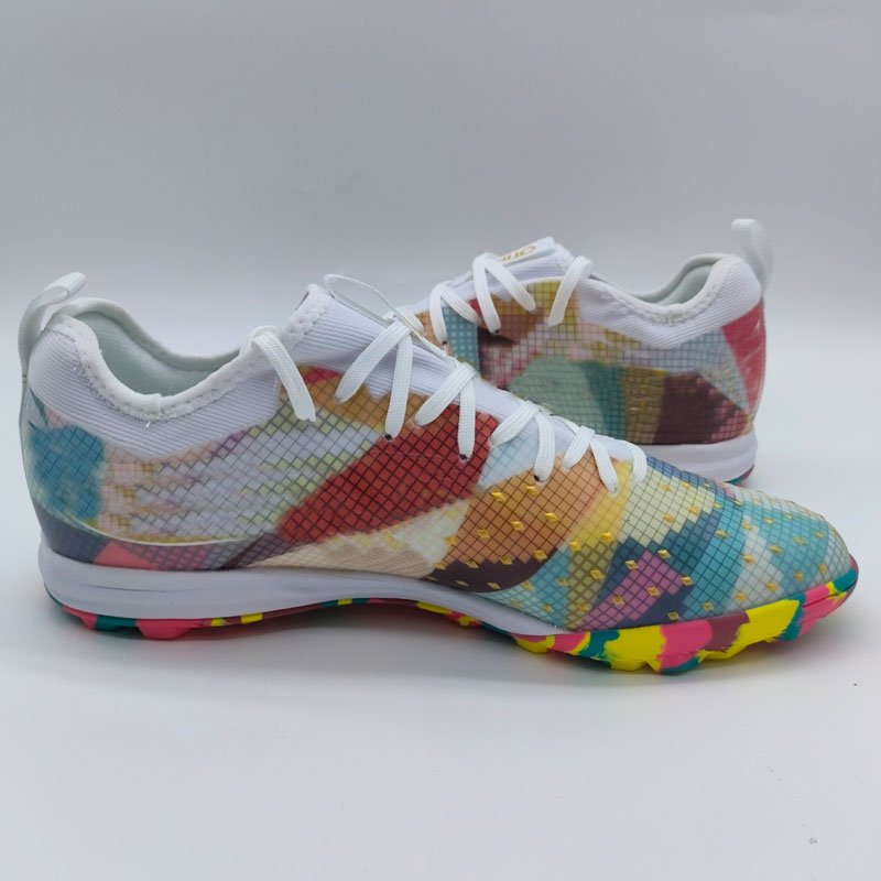 China Factory Wholesale New Fashion Classic Football Shoes High Quality Sports Football Soccer Shoes Breathable Football Sneaker