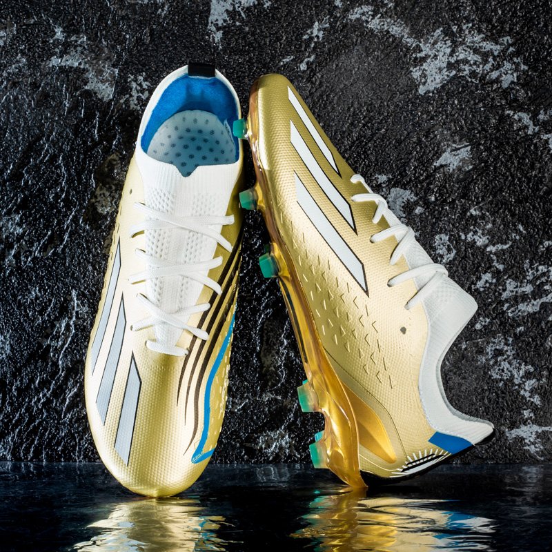 2023 Factory Directly Wholesale Hottest Synthetic Leather Sports Soccer Cleats For Boys