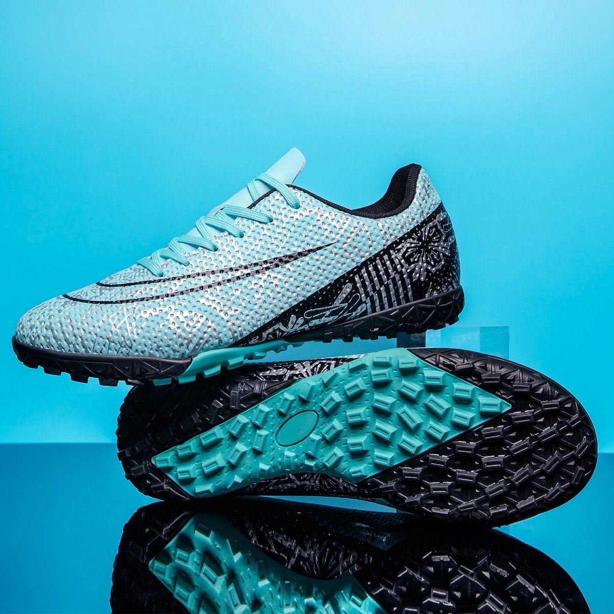 High Quality Factory Sport Football Boots Cleats Soccer Wear Shoes Create Your Own Custom Football Shoes Summer Winter Spring