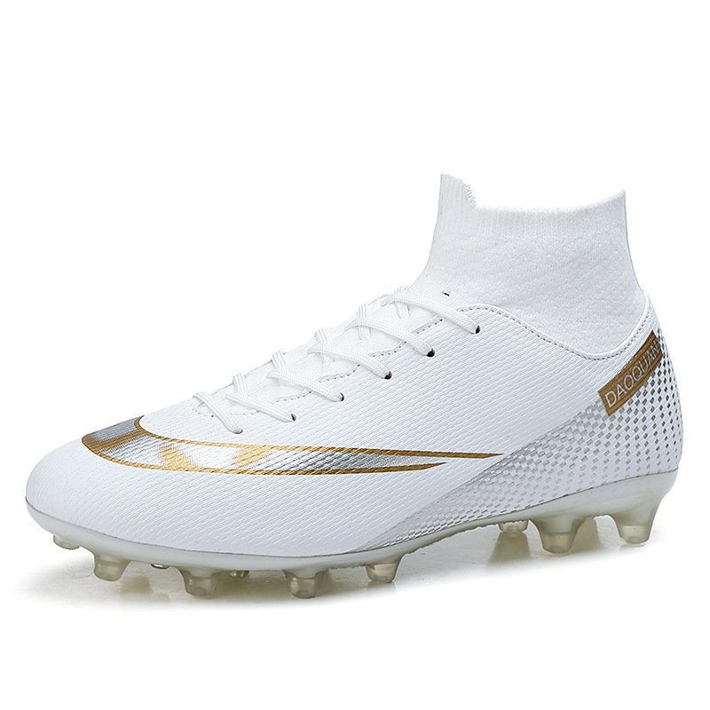 Wholesale children's football shoes winter training low price factory direct long and short nail high sense design