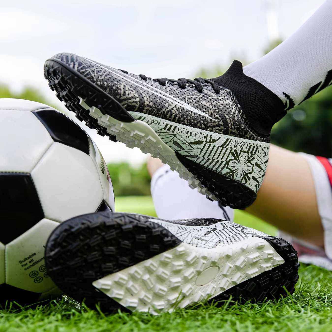 Custom Outdoor Turf Athletic Shoes Soccer Cleats Socks Boots Sport Football Soccer Shoes