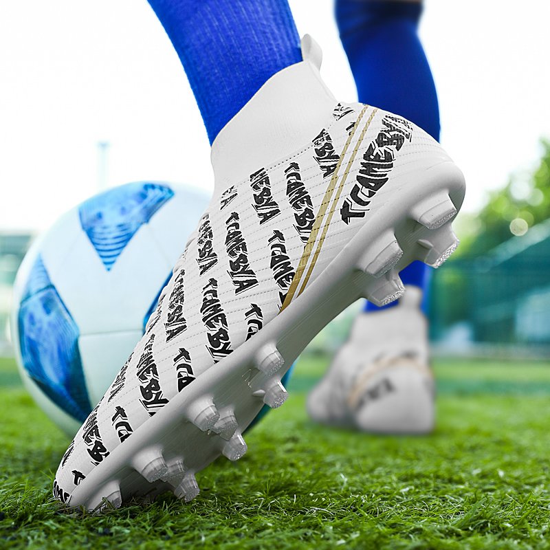 Top quality Fashion chaussures hommes Football Shoes wholesale high ankle Soccer shoes customization Custom Football Soccer Boot
