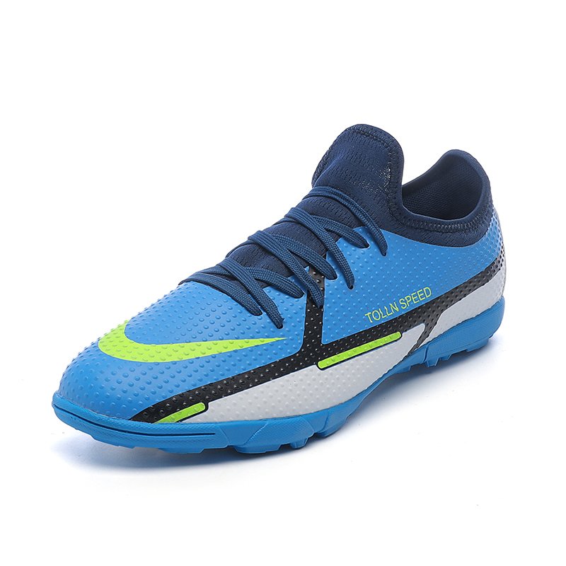 Wholesale High Quality Kid Soccer Shoes Non-slip Big Size Custom Brand Football Shoes China
