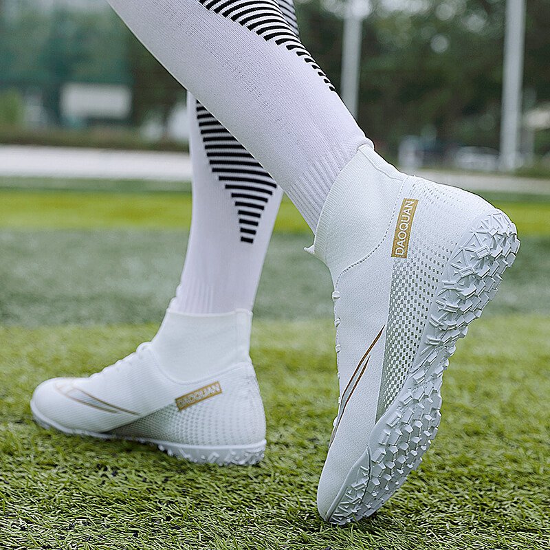 New Arrived High-Quality Men's Football Shoes Training Soccer Shoes and Sports Football Boots