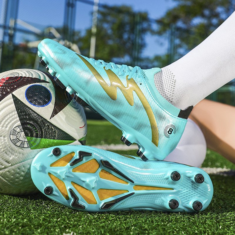 Wholesale of Soccer shoes high-quality football boots for adults