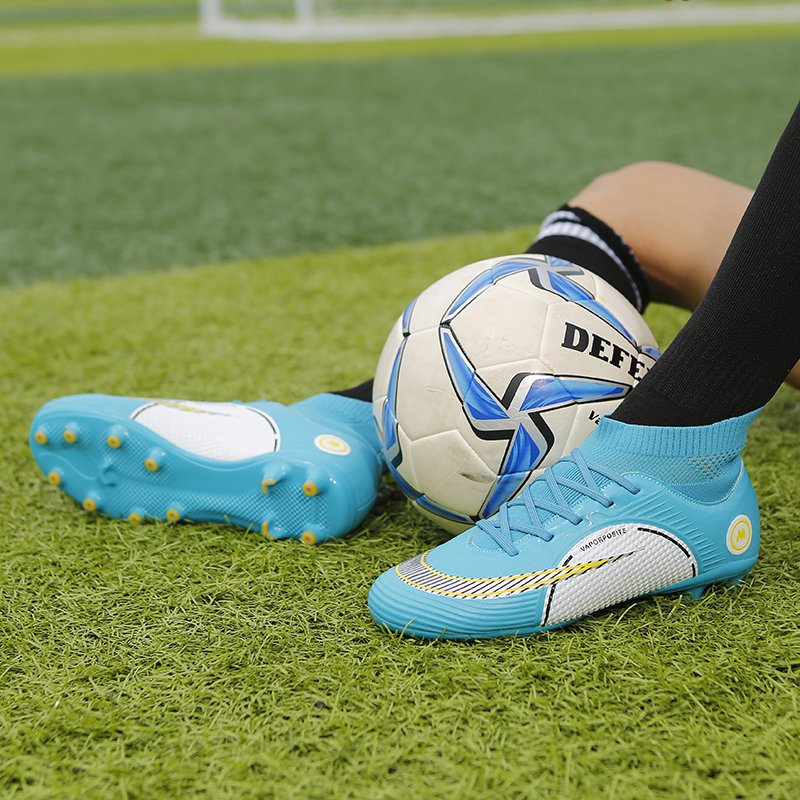 Hot Sale High Performance Broken Nails Futsal Turf Rubber Outsole Soccer Shoes Wear for Men