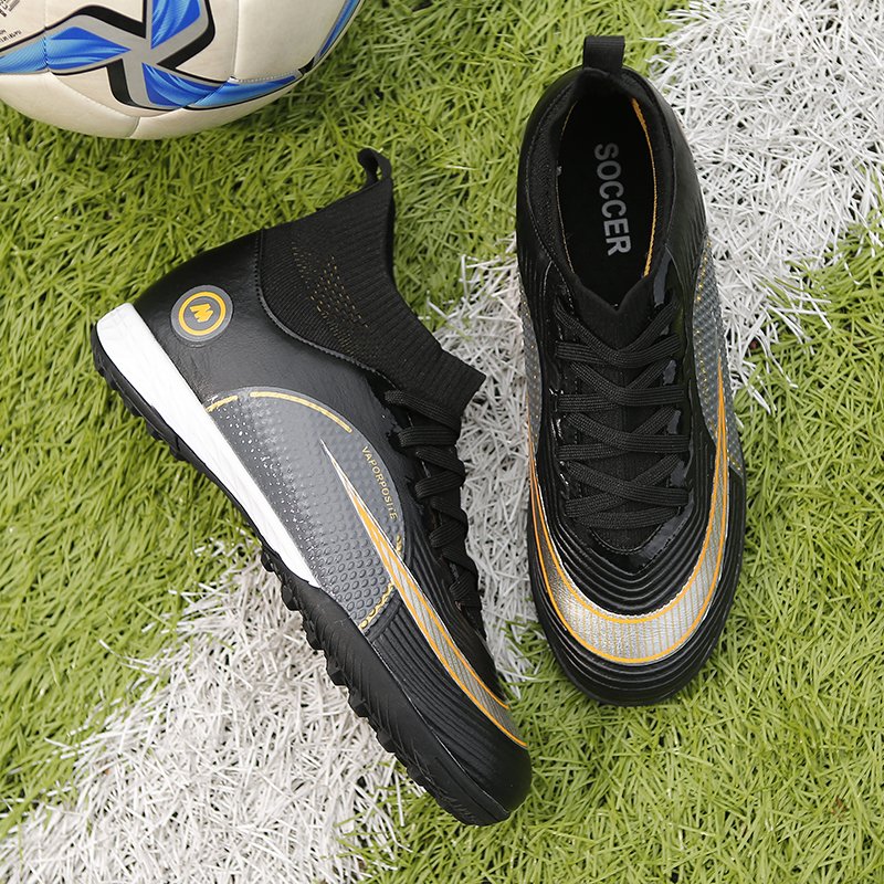 Hot Sale High Performance Broken Nails Futsal Turf Rubber Outsole Soccer Shoes Wear for Men