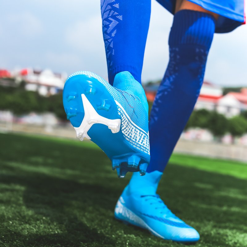 Classical Style Fashion Look Wholesale Men Outdoor Football Shoes Soccer Boots Boy Training Football shoes