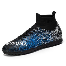 Black(turf)