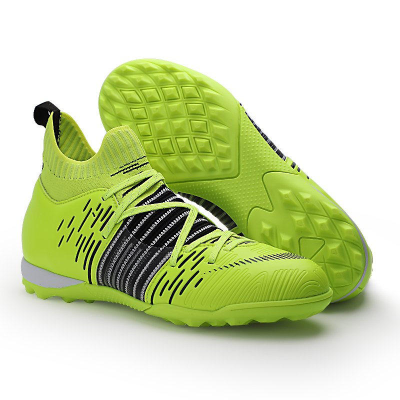 Hot Sale Ultralight Soccer Shoes Men Outdoor Boys Football Ankle Boots Non-Slip Soccer Cleats Sneakers