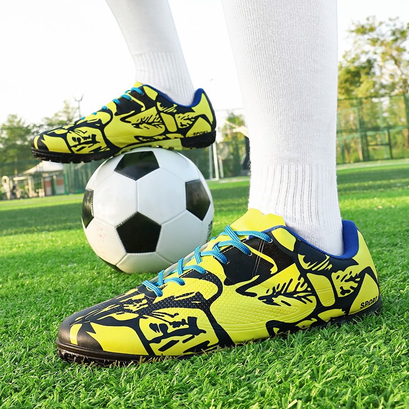 2023 New Design Football Sneakers Sports Men'S Football Turf Shoes Soccer Shoes For Men