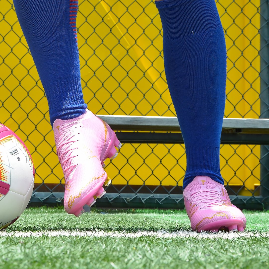 Custom 2020 turf indoor sport football boots football shoes for men women training kid sport non-slip professional FG spike sole