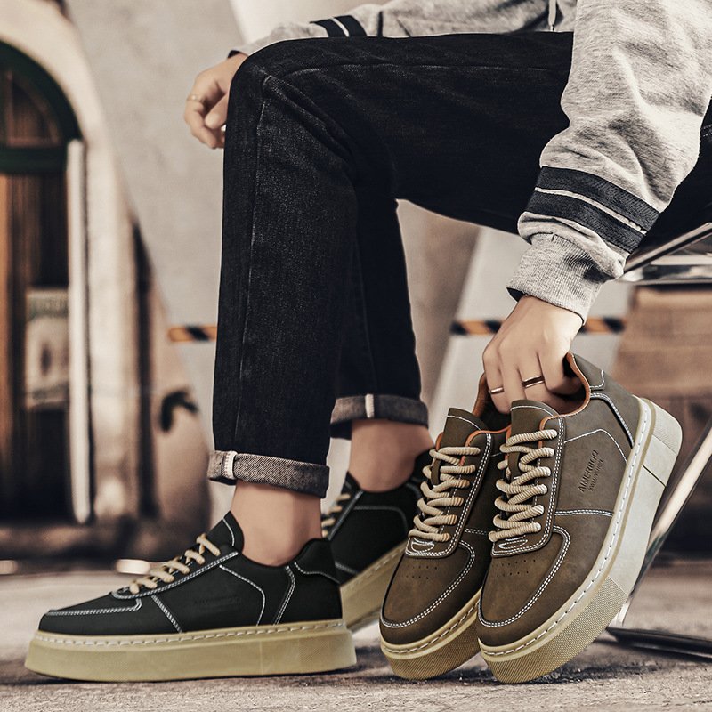 2024 new men's fashion leisure sports walking shoes soft sole wear-resistant sports skateboard shoes lace-up walking shoes