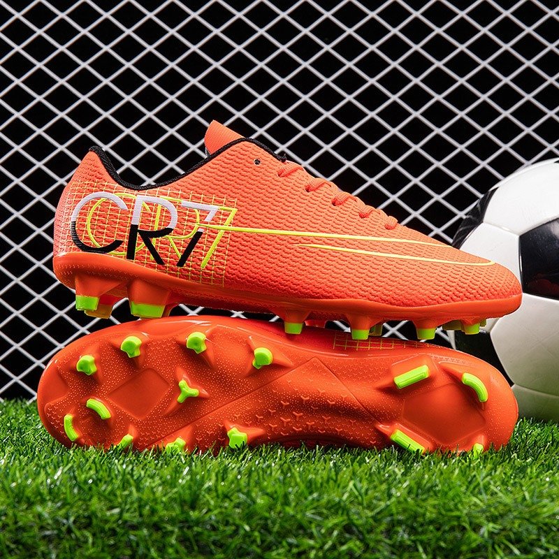 Customized Men's Soccer Shoes Outdoor Indoor Breathable Football Boots Sneakers Casual Sport Cleats Soccer Shoes For Men