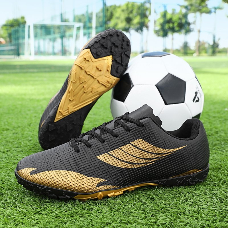 Wholesale Oem Odm custom original trend flat training sports football competition fashion classic men's and women's soccer shoes