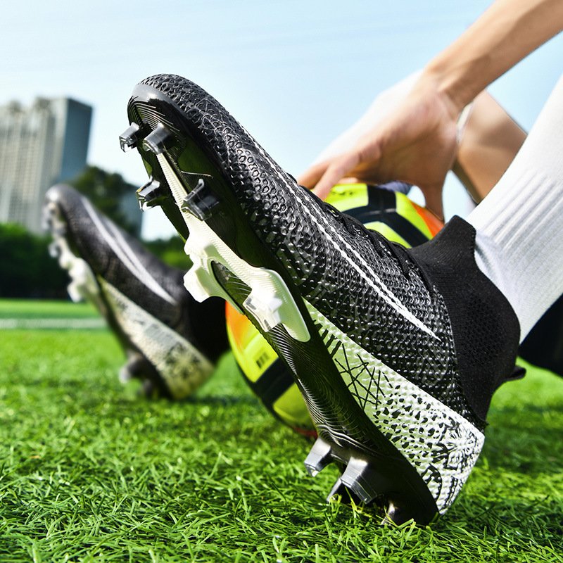 Hot Sale Football Boots Soccer Shoes Men High Quality Boots Sneaker Outdoor Soft Comfortable Football Shoes Soccer Shoes
