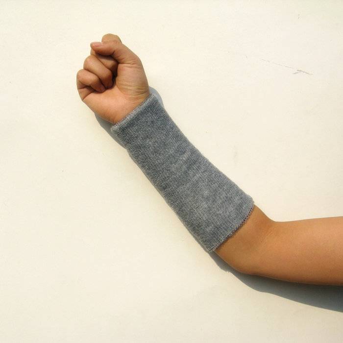 authentic extended towels, wrist protection basketball badminton volleyball arm protection, thickened men and women, men and women