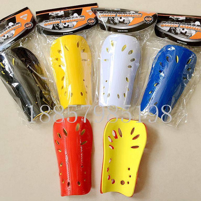 Football leg guard board primary school student ultra -light sports gear protection calf plug board fans supplies adults abducting strap foot board