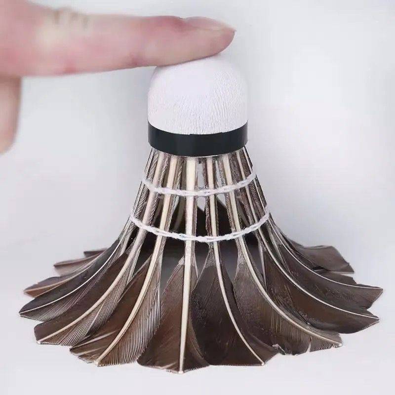 12 badminton 12th dueling genuine products are not easy to break indoor and outdoor competition windproof training 6 units