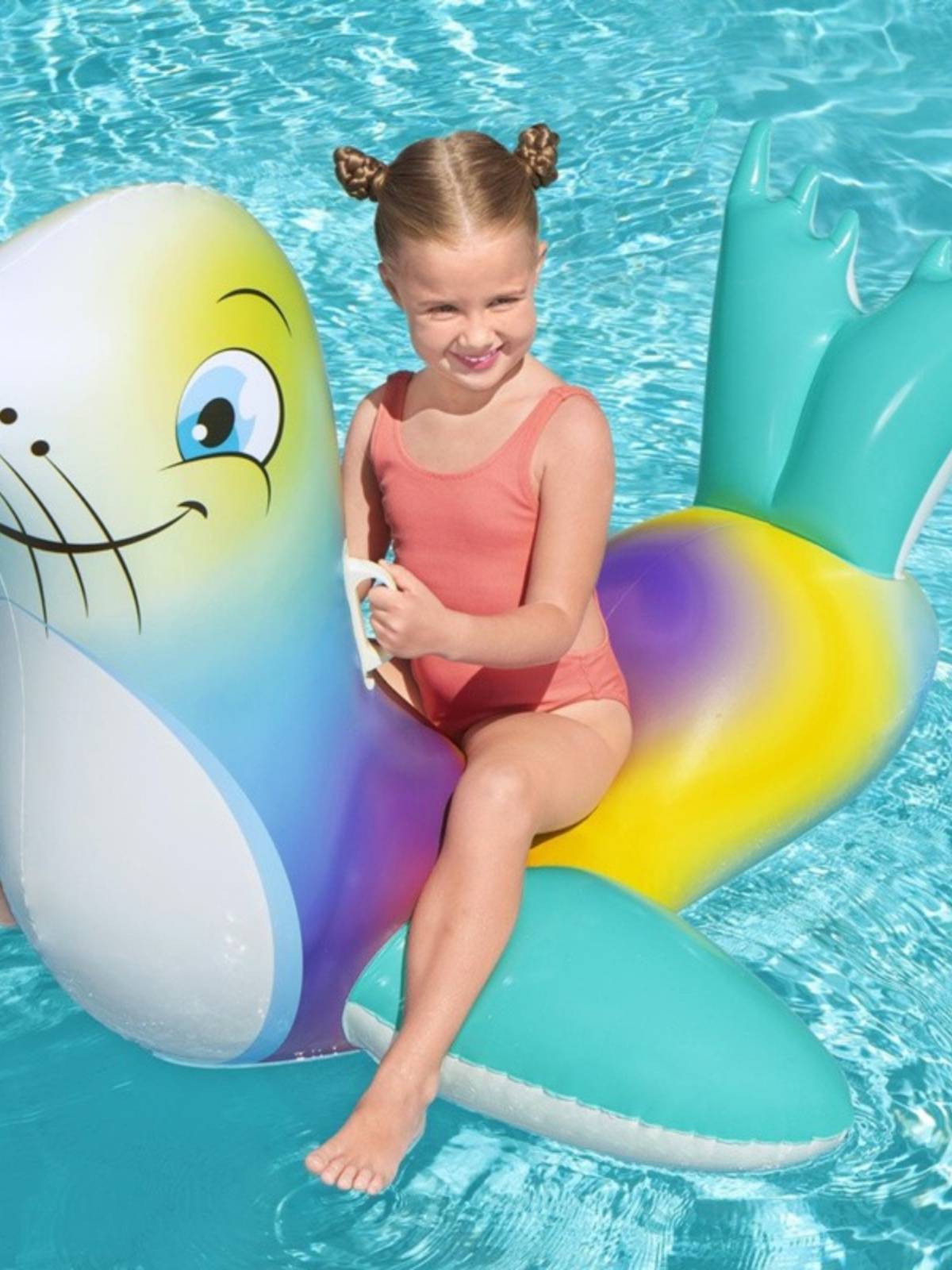 Super-inflatable volleyball net rack floating on a basketball box bowling pool party