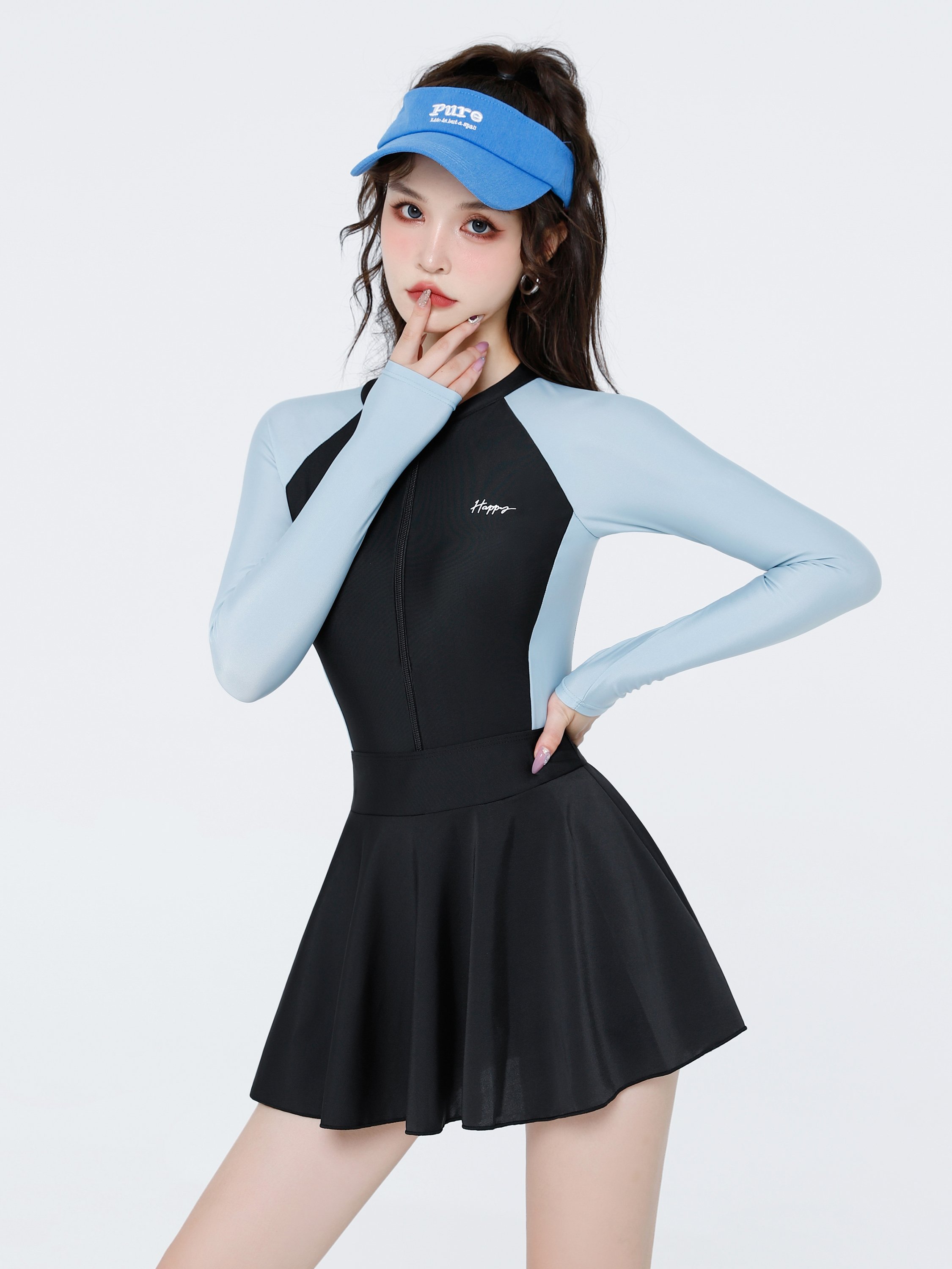 The swimsuit girl, 2024, the new one, the sunscreen, the long-sleeved swimsuit, the adult swimsuit