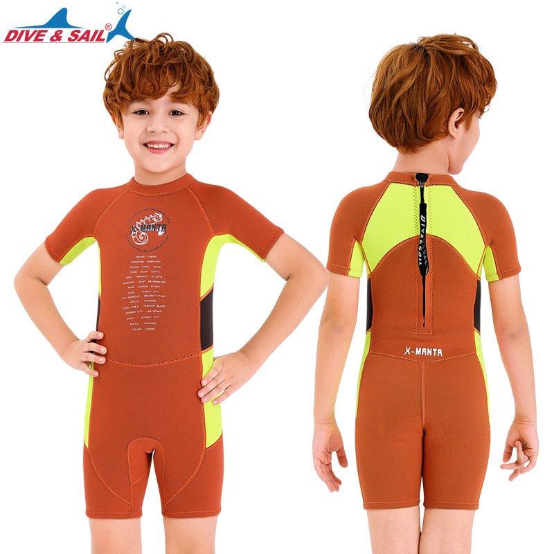 NEW 2.5MM DIVING SUIT FOR CHILDREN IN SWIMSUITS, BOYS AND GIRLS WITH SHORT-SLEEVED SHORT SLEEVES TO KEEP THEM WARM AND SURF-PROOF
