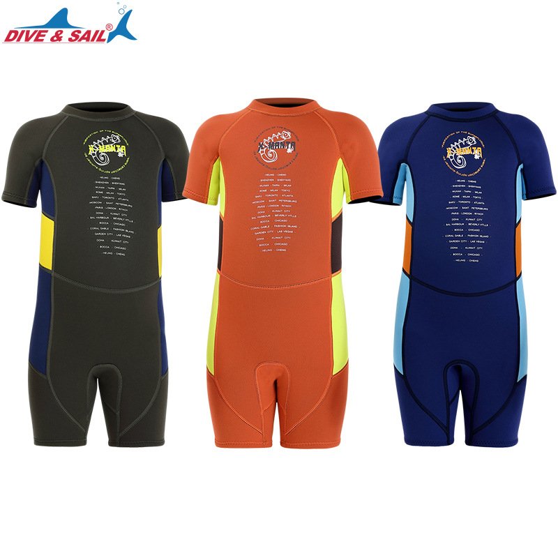 NEW 2.5MM DIVING SUIT FOR CHILDREN IN SWIMSUITS, BOYS AND GIRLS WITH SHORT-SLEEVED SHORT SLEEVES TO KEEP THEM WARM AND SURF-PROOF