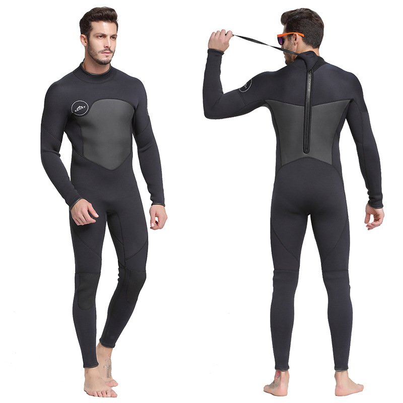a shark-bat-comb dinging suit with a long sleeve of 1.5 mm jellyfish divination suit