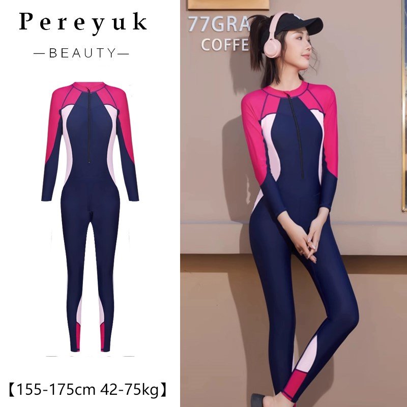 A big sunscreen, long-sleeved, adult swimsuit lady jellyfish suit, surfing suit and swimsuit