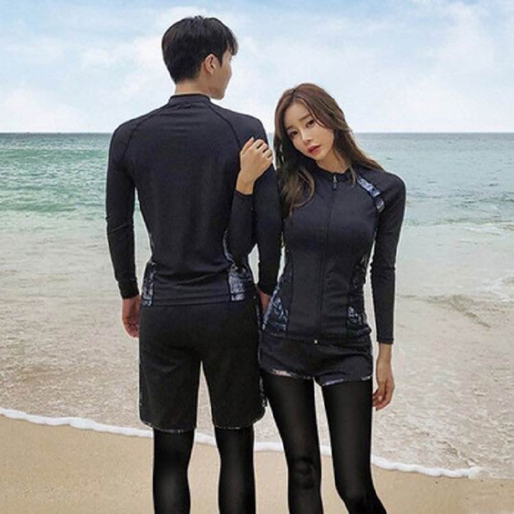 It's for new couples. Long-sleeved, long-sleeved, surfing suit with sun-proof zipper swimsuits