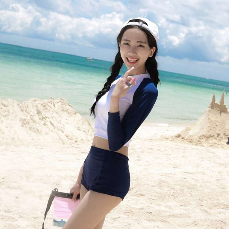 The new 2020 bathing suit, the Korean Conservative Partition Covers two sets of swimsuits, long-sleeved surfing suit, hot spring bathing suit